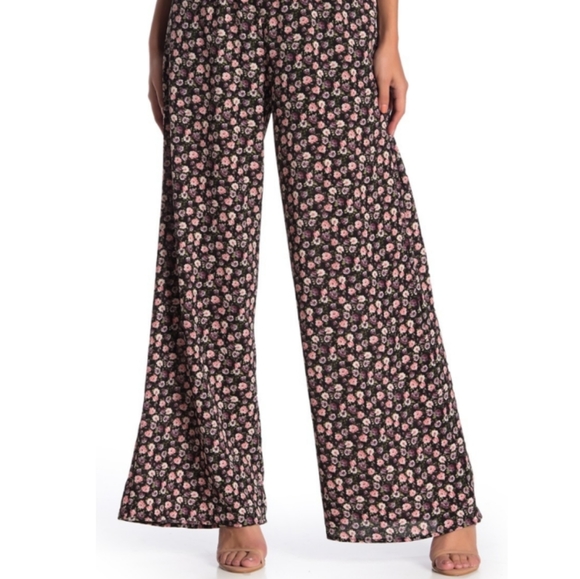 🆕🌿SUPERFOXX FLORAL JUMPSUIT🌿 - Picture 5 of 5